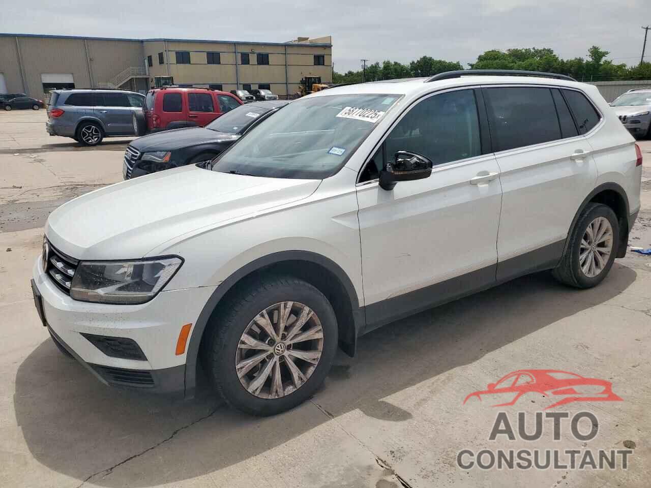 VOLKSWAGEN TIGUAN 2018 - 3VV3B7AXXJM186111