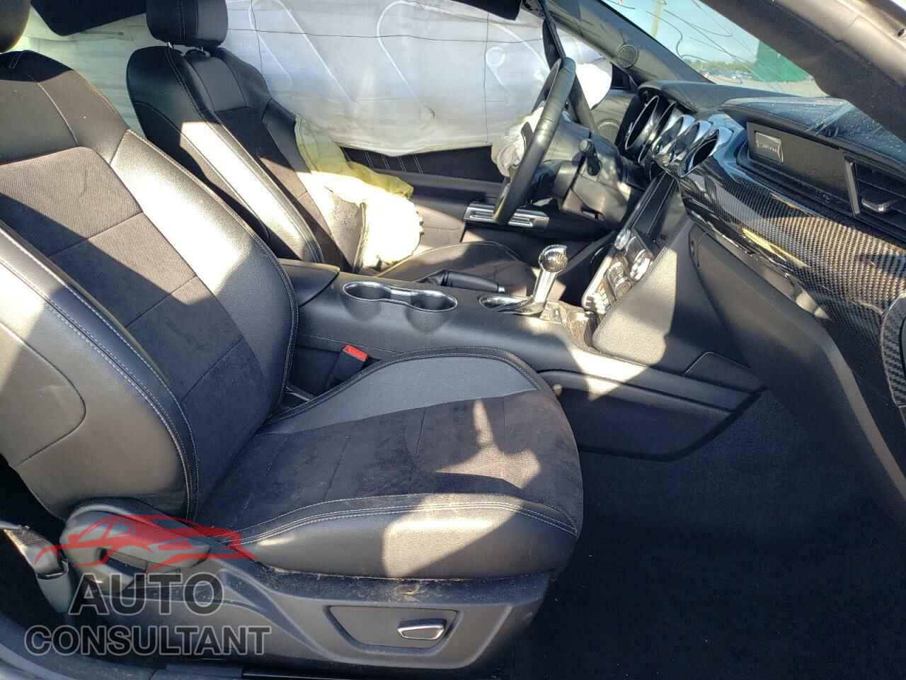 FORD MUSTANG 2018 - 1FA6P8CF2J5118923