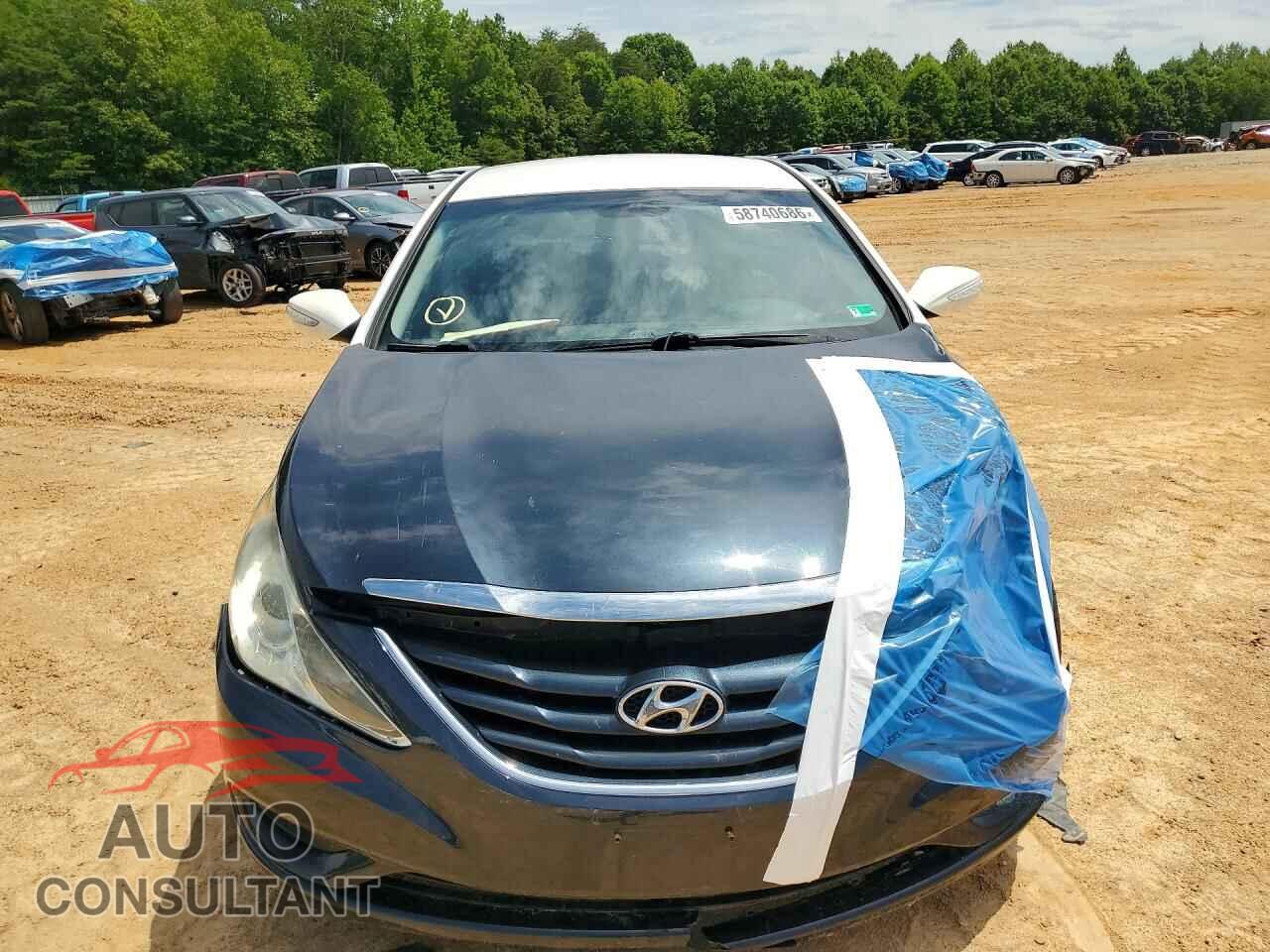 HYUNDAI SONATA 2013 - KMHEC4A46DA075271