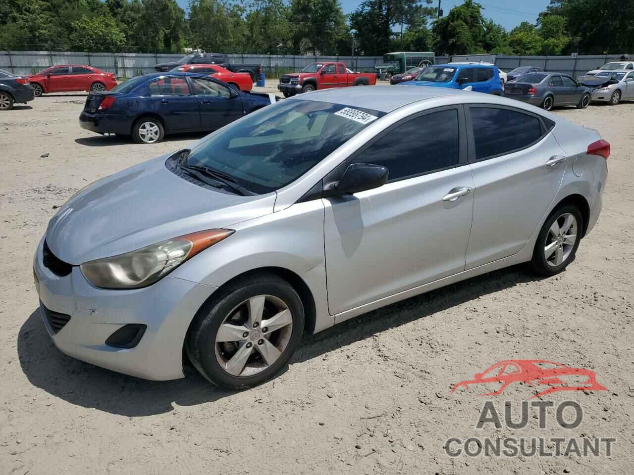 HYUNDAI ELANTRA 2013 - KMHDH4AE3DU938791