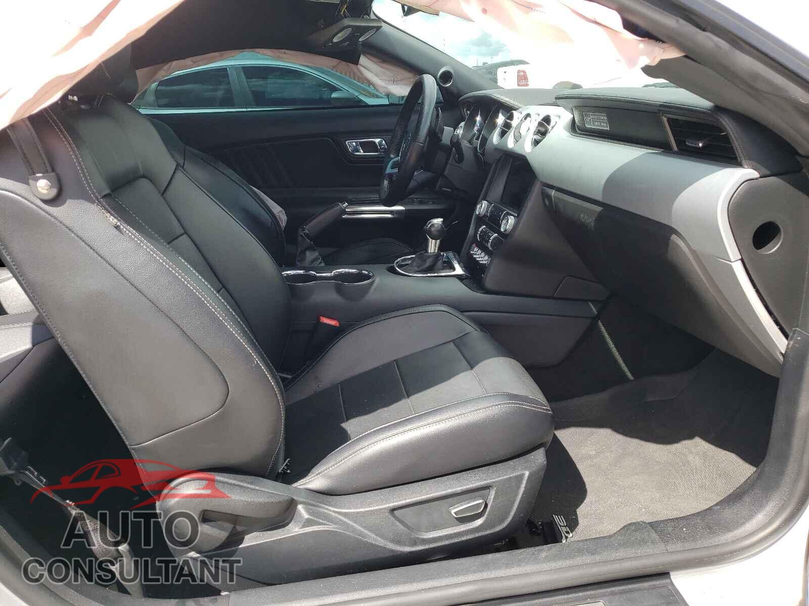 FORD MUSTANG 2017 - 1FA6P8TH8H5245199