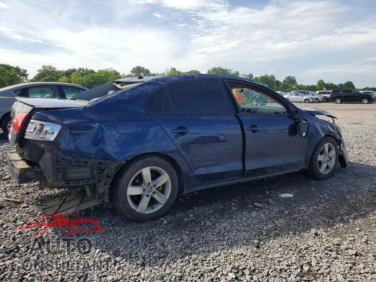 VOLKSWAGEN JETTA 2012 - 3VWLL7AJ5CM419092