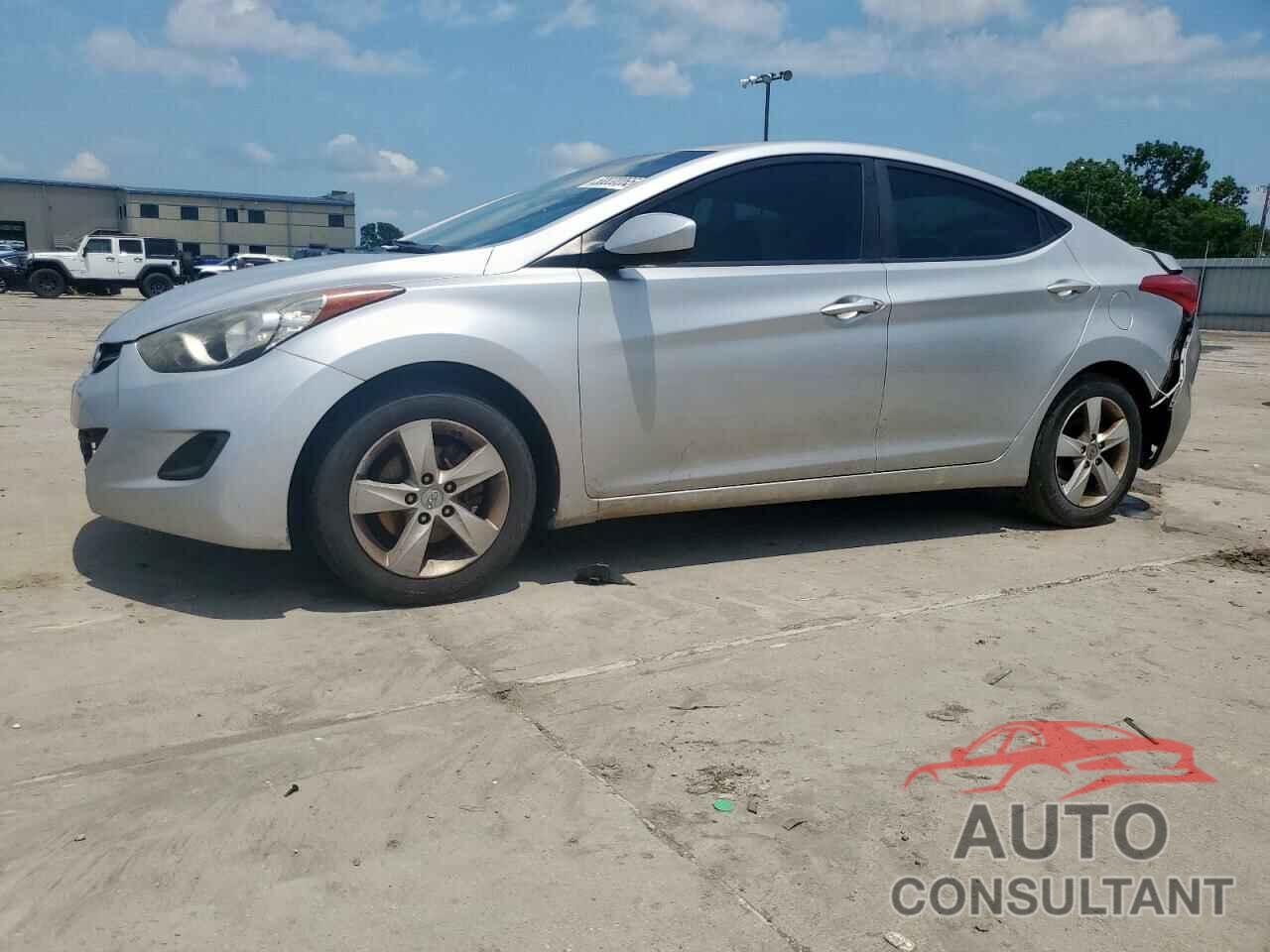 HYUNDAI ELANTRA 2011 - KMHDH4AE3BU168833