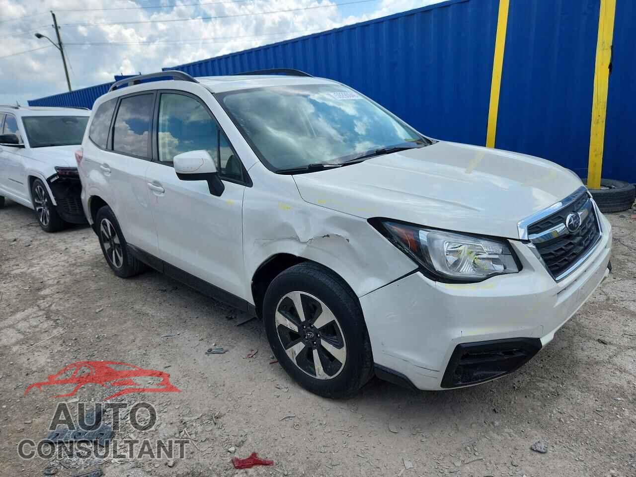 SUBARU FORESTER 2017 - JF2SJAEC0HH512189