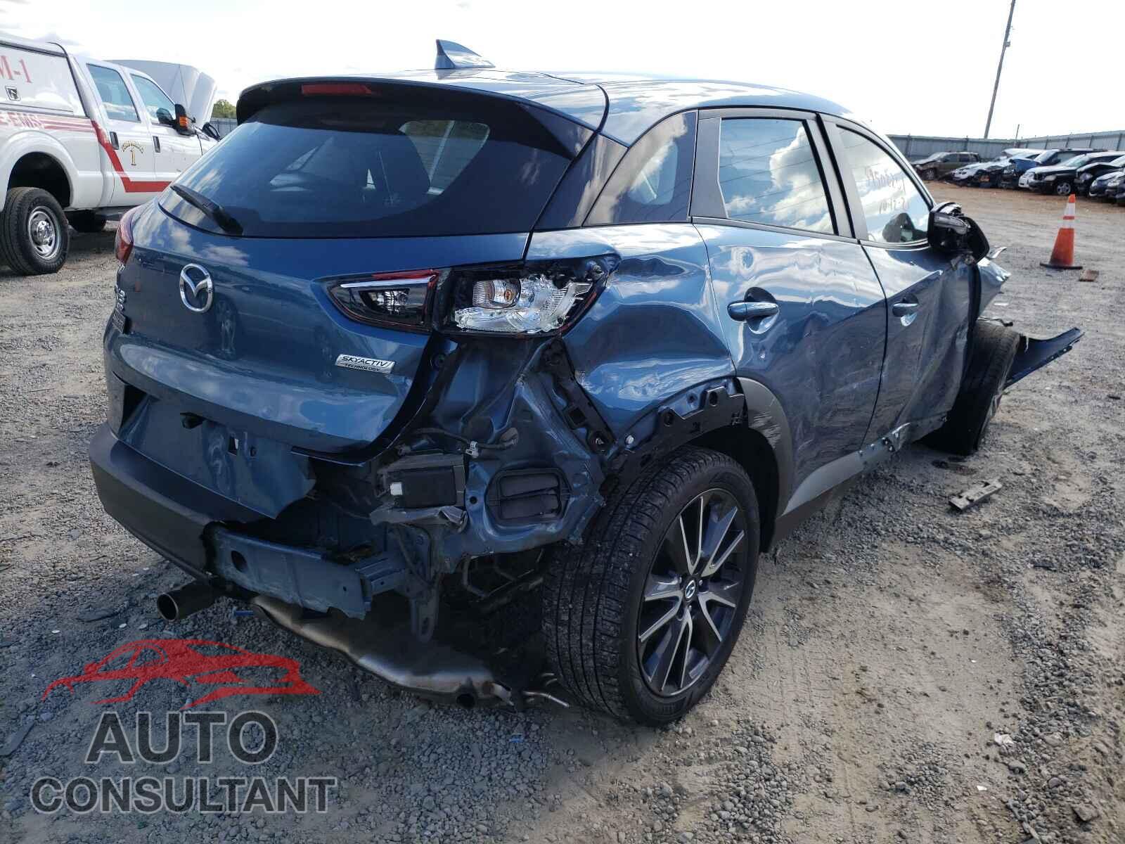 MAZDA CX-3 2018 - JM1DKFC77J0320120