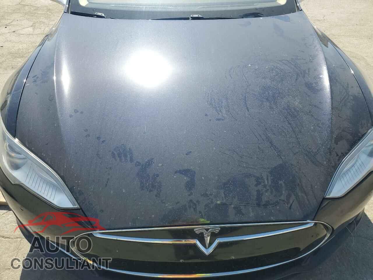 TESLA MODEL S 2014 - 5YJSA1S13EFP29202
