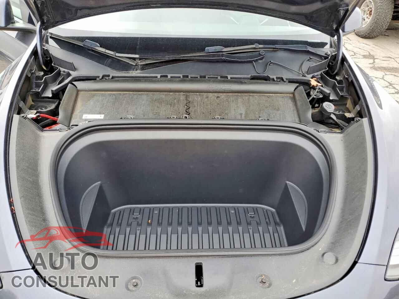 TESLA MODEL Y 2023 - 7SAYGDEF3PF866079