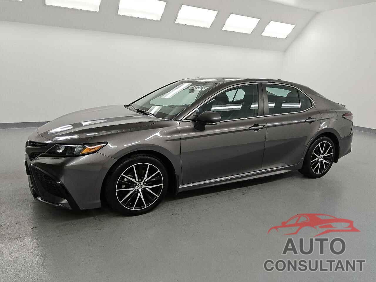 TOYOTA CAMRY 2022 - 4T1G11AK5NU686954