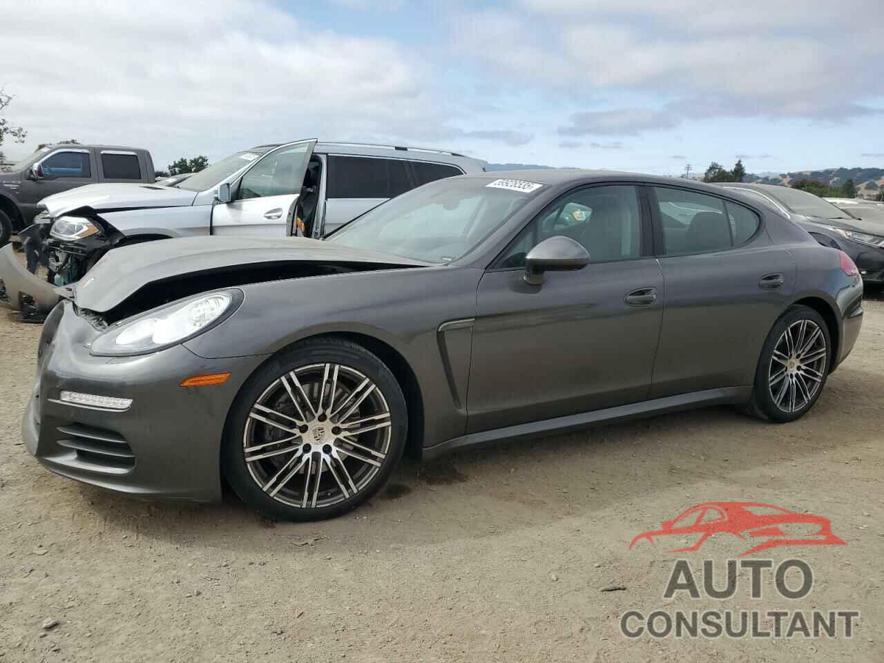 PORSCHE PANAMERA 2015 - WP0AA2A77FL005700