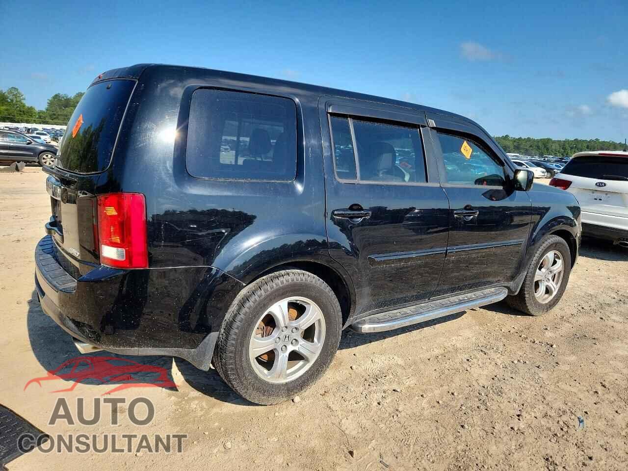 HONDA PILOT 2015 - 5FNYF4H58FB006695