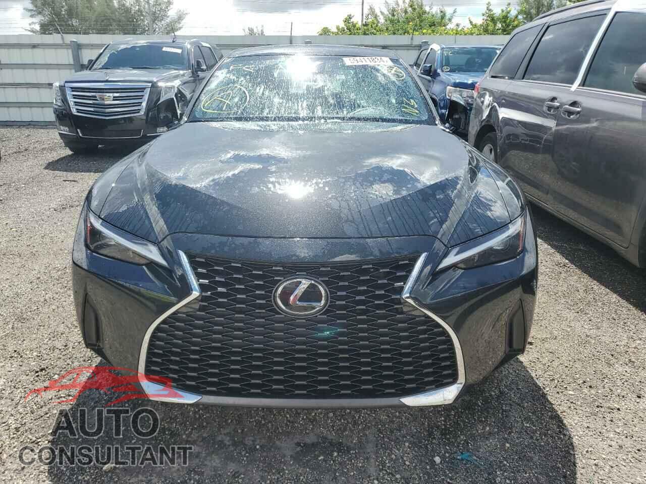 LEXUS IS 2021 - JTHAA1D25M5113680