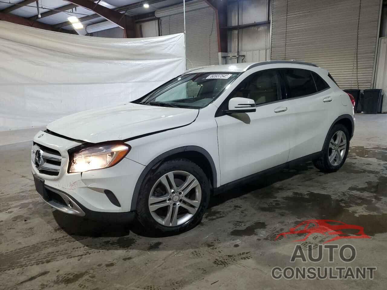 MERCEDES-BENZ GLA-CLASS 2015 - WDCTG4GBXFJ101230