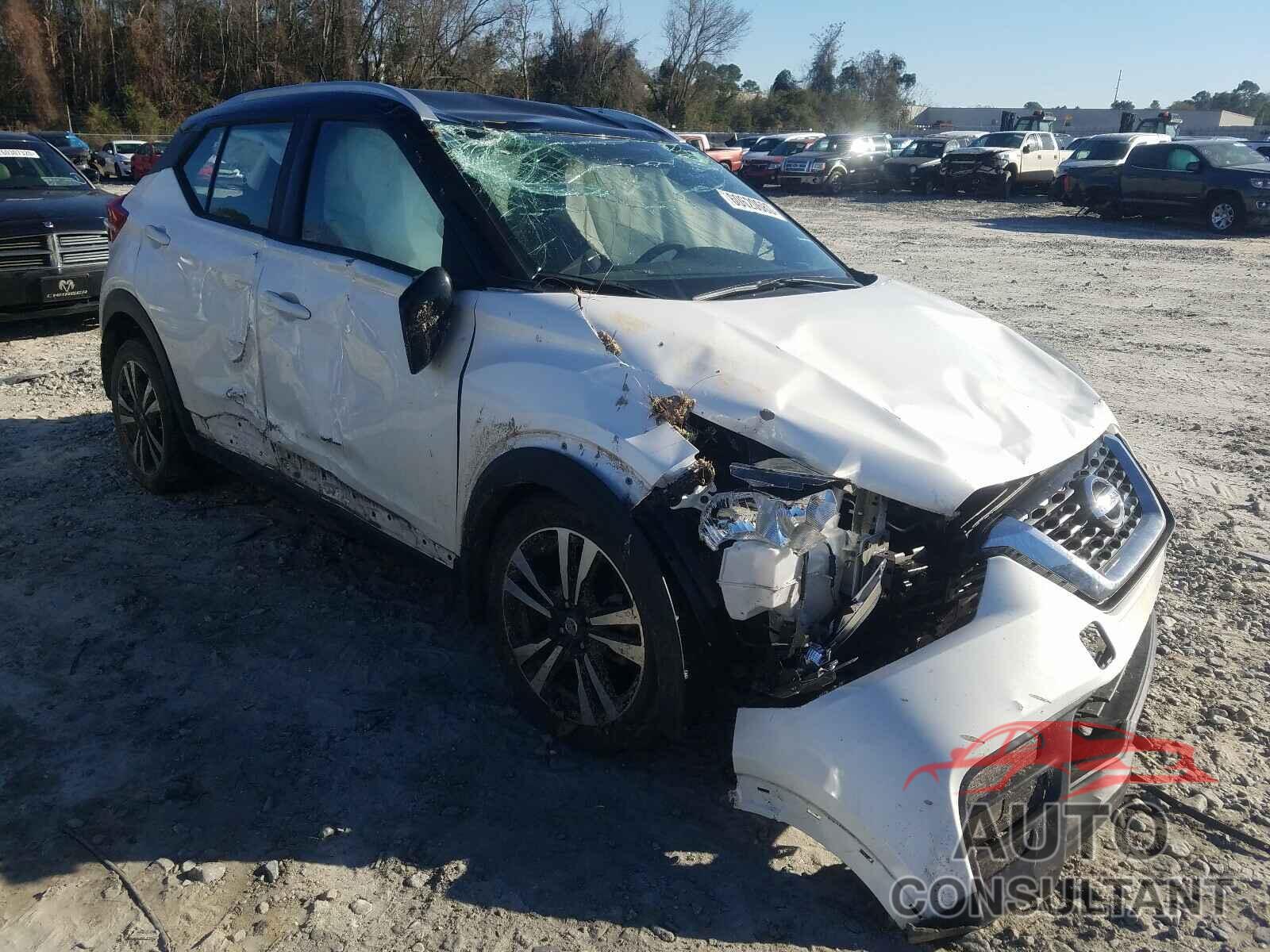 NISSAN KICKS 2018 - 3N1CP5CU5JL501851