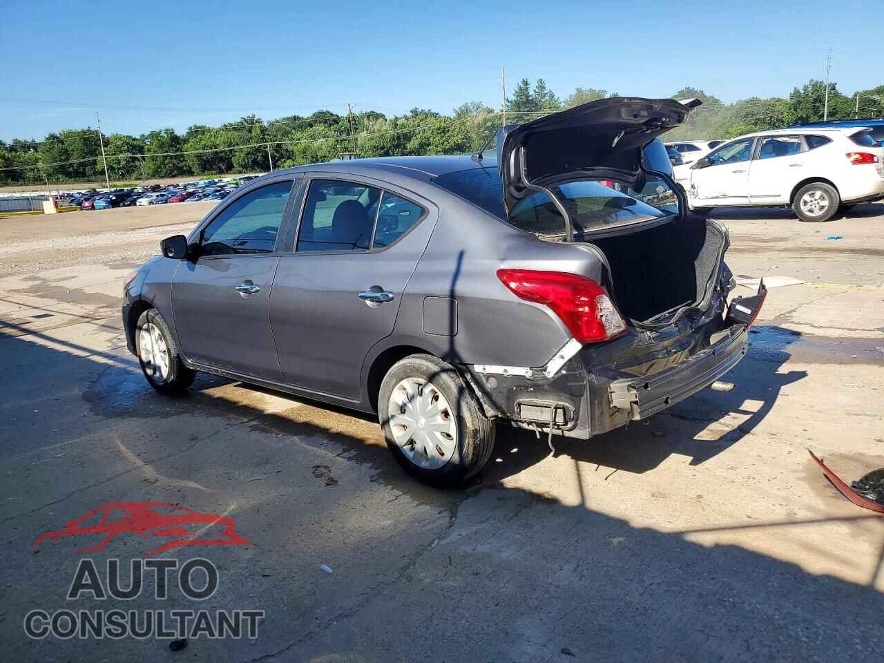 NISSAN VERSA 2019 - 3N1CN7AP4KL852234