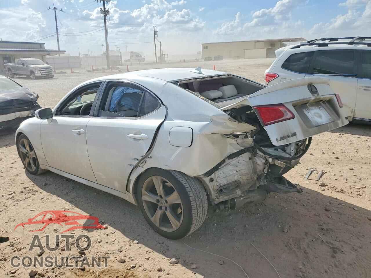 LEXUS IS 2011 - JTHBF5C29B5133815