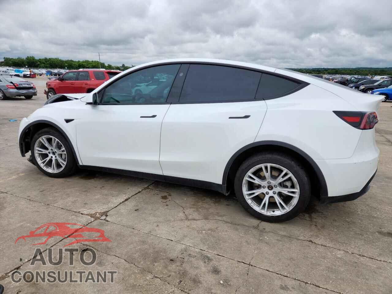 TESLA MODEL Y 2023 - 7SAYGAEE6PF802463