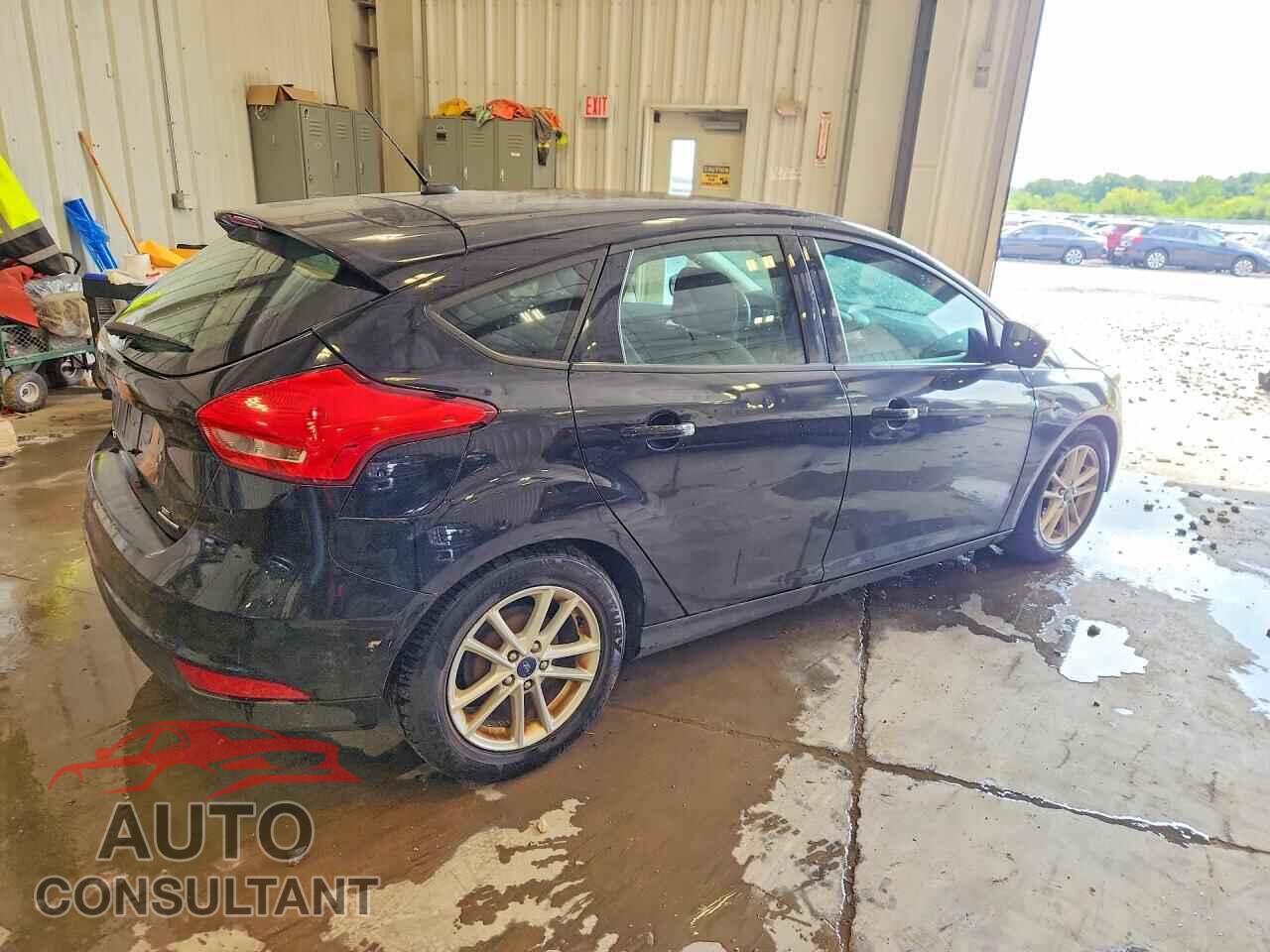 FORD FOCUS 2016 - 1FADP3K28GL285753