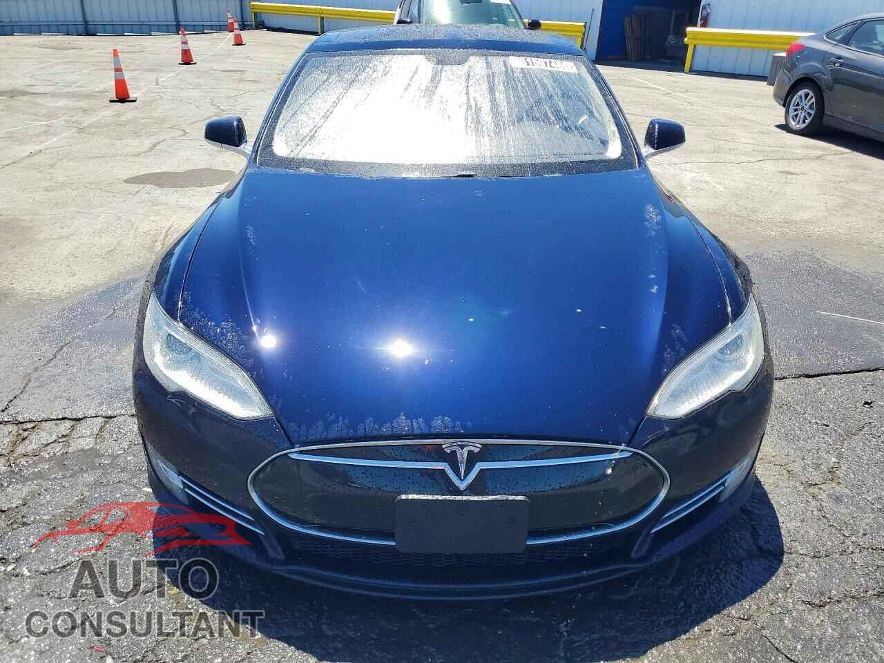 TESLA MODEL S 2013 - 5YJSA1CP4DFP25743