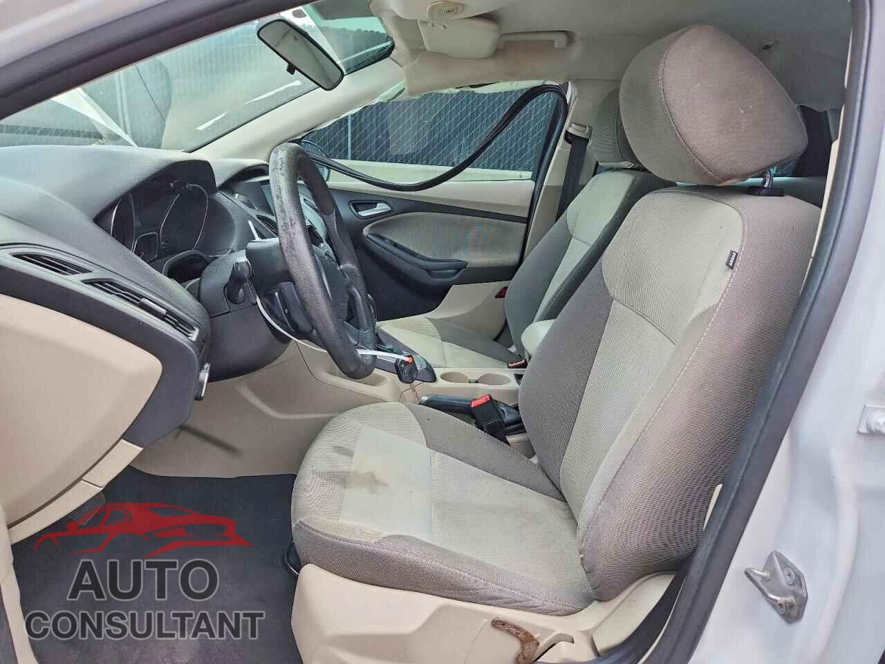 FORD FOCUS 2014 - 1FADP3F23EL213818