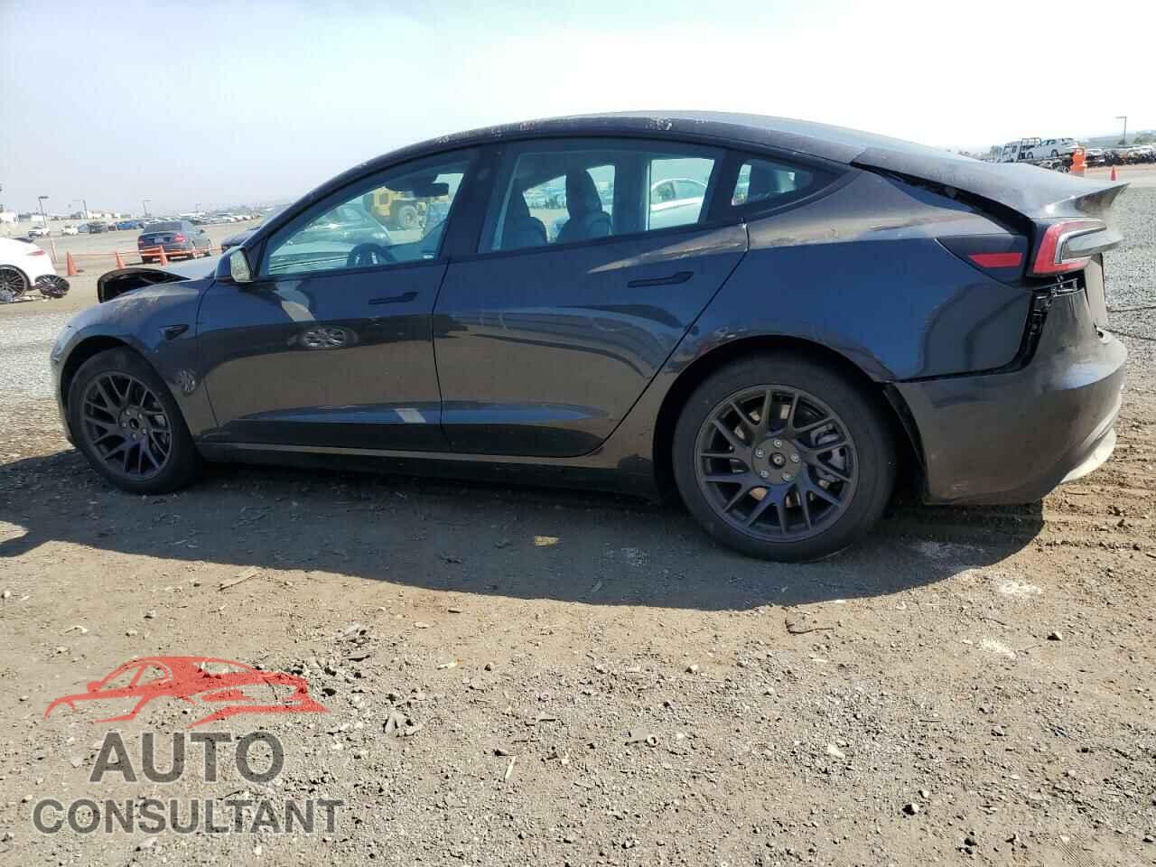 TESLA MODEL 3 2024 - 5YJ3E1EAXRF734603