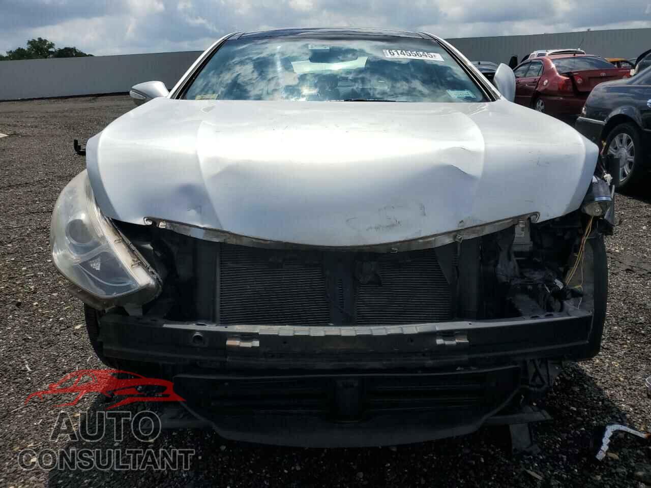 HYUNDAI SONATA 2012 - KMHEC4A45CA031275
