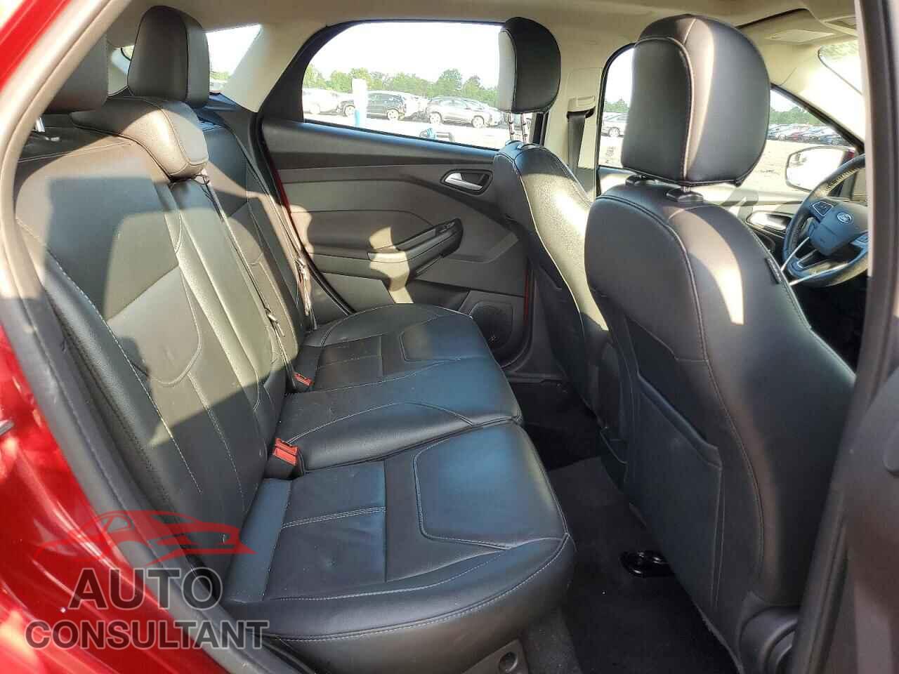 FORD FOCUS 2017 - 1FADP3N20HL333923