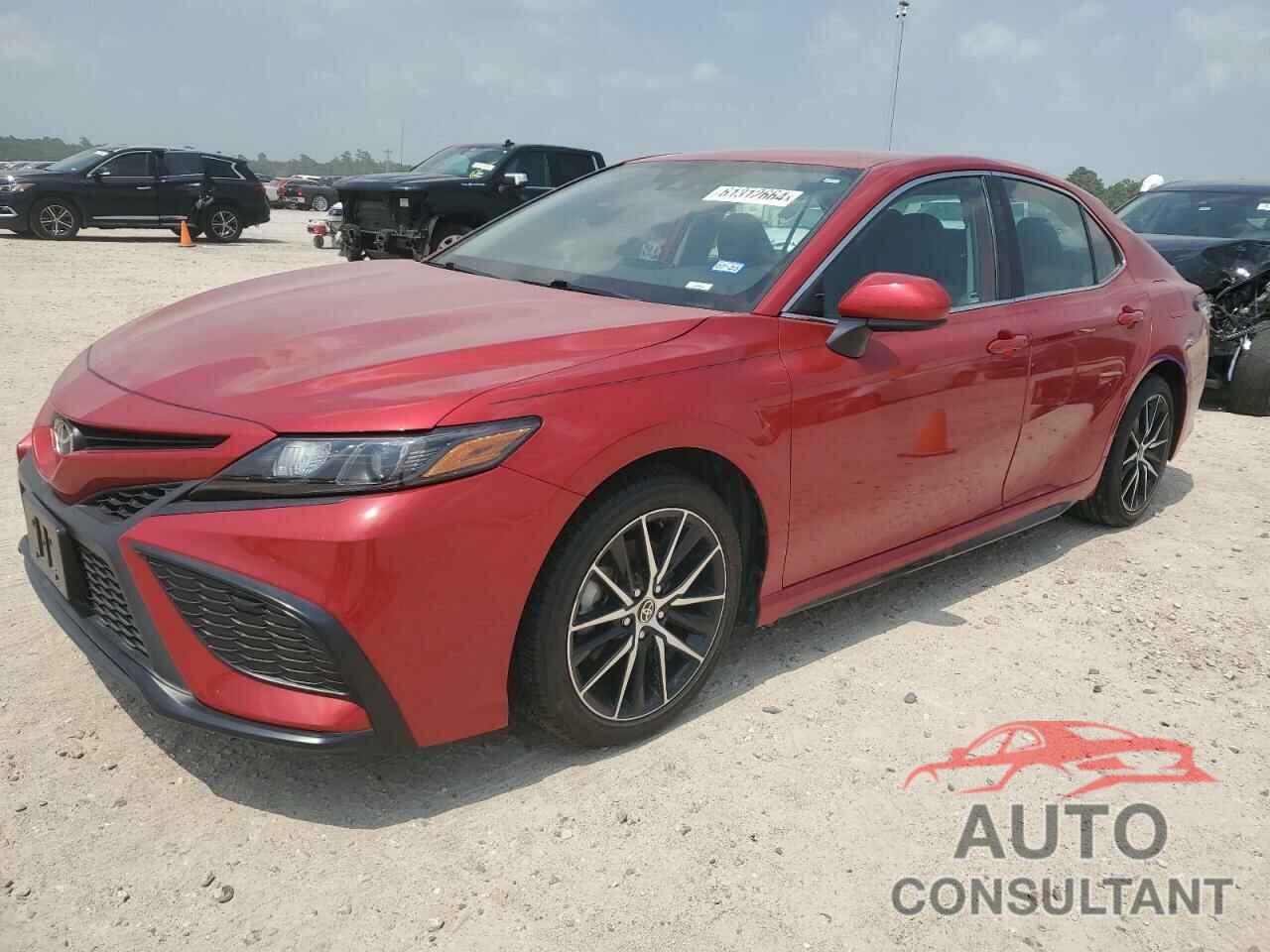 TOYOTA CAMRY 2021 - 4T1G11AKXMU427116