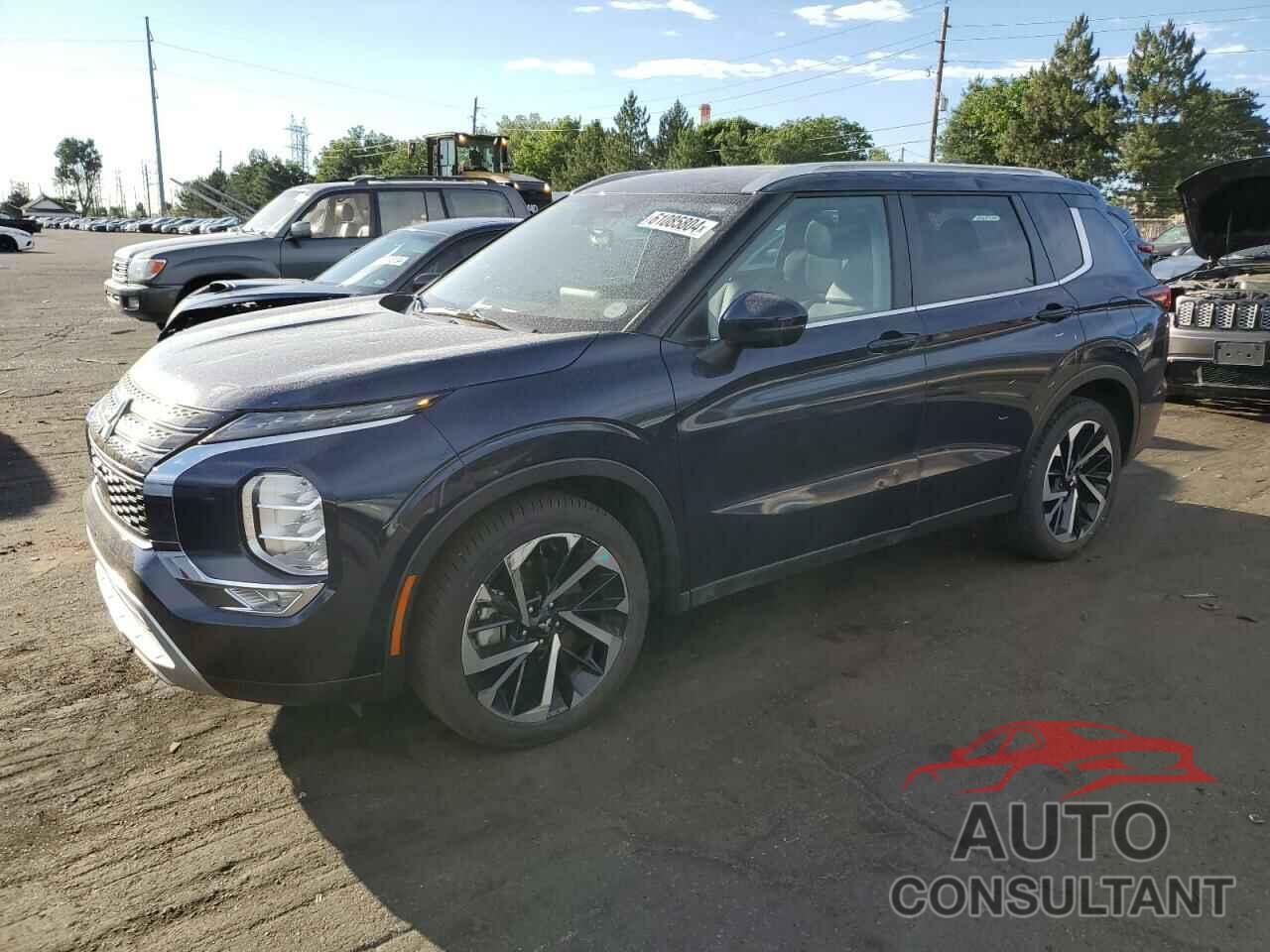 MITSUBISHI OUTLANDER 2023 - JA4T5UA90PZ037732