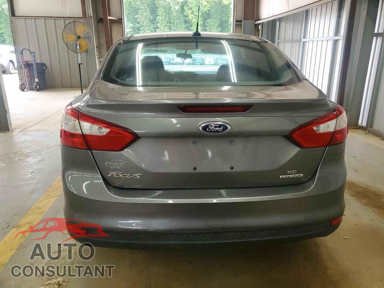 FORD FOCUS 2014 - 1FADP3F22EL425867