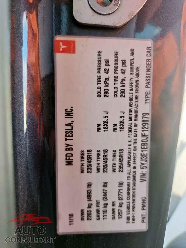 TESLA MODEL 3 2018 - 5YJ3E1EB0JF129079