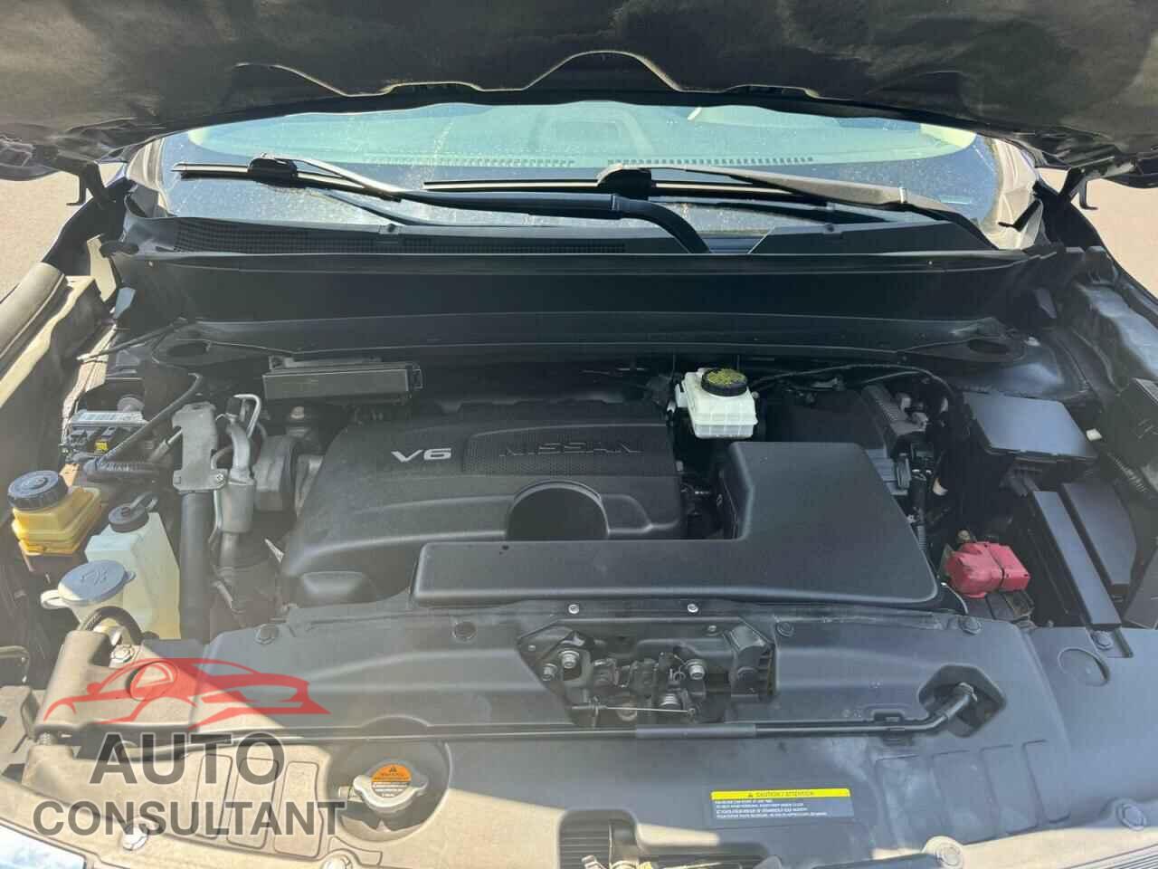 NISSAN PATHFINDER 2017 - 5N1DR2MM2HC636151