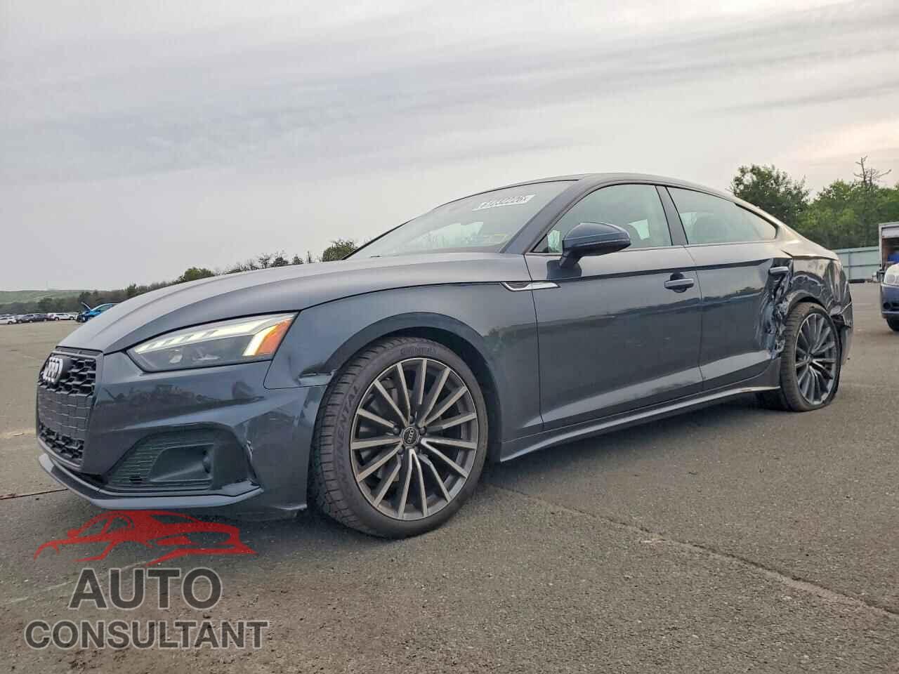 AUDI A5 2022 - WAUCBCF51NA005993