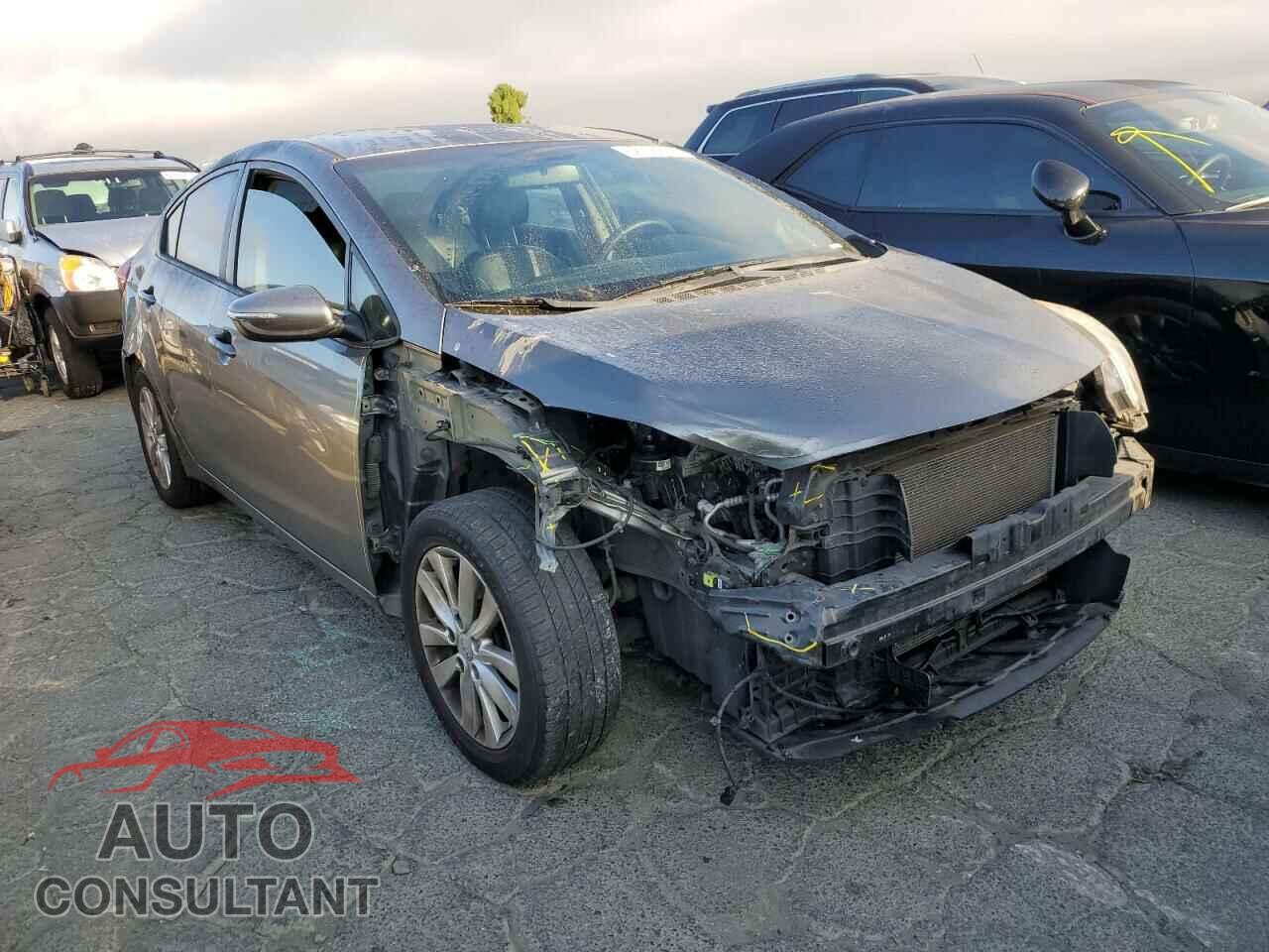 KIA FORTE 2016 - KNAFX4A67G5508105
