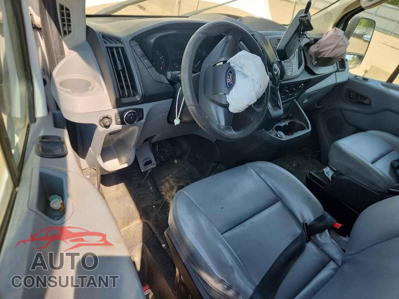 FORD TRANSIT 2017 - 1FTYR2DM8HKB46325