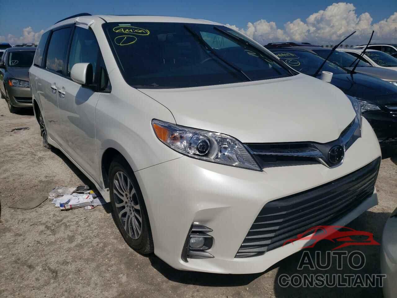 TOYOTA SIENNA 2018 - 5TDYZ3DC7JS907020