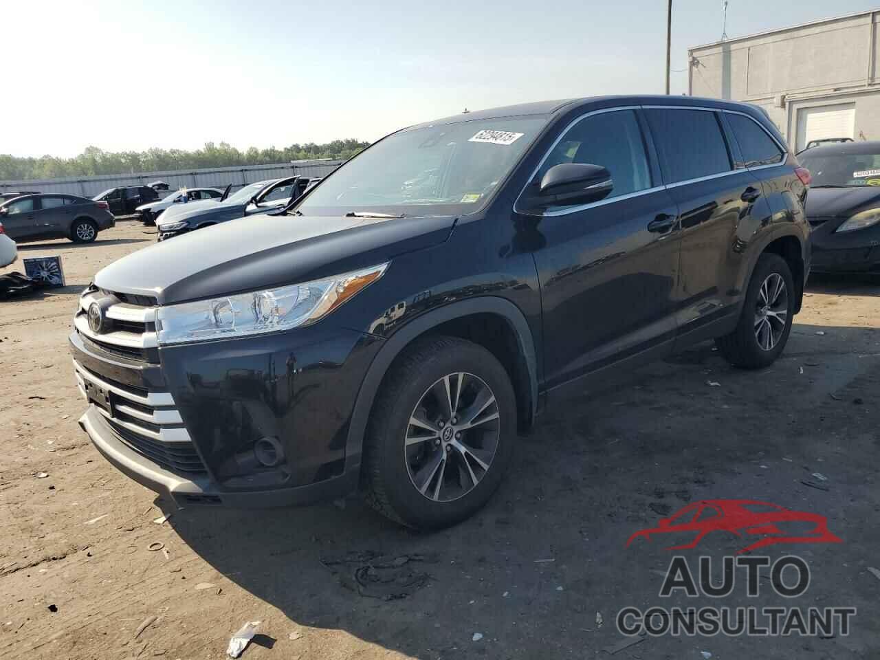 TOYOTA HIGHLANDER 2019 - 5TDBZRFH3KS963555
