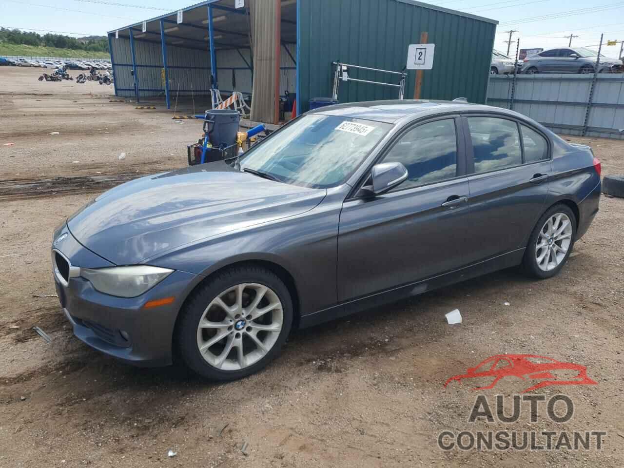 BMW 3 SERIES 2014 - WBA3B1G55ENN90279