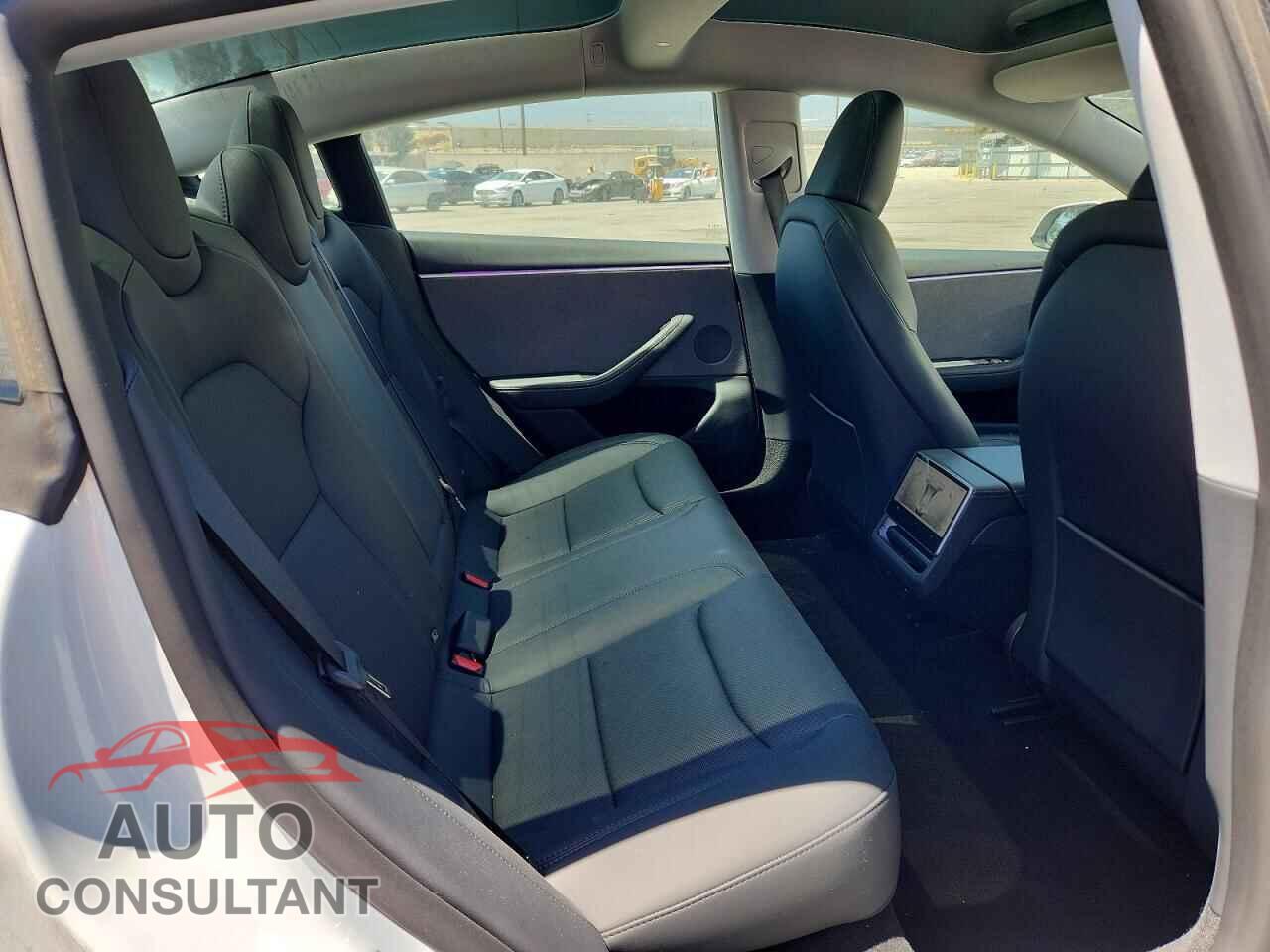 TESLA MODEL 3 2025 - 5YJ3E1EA7SF058732