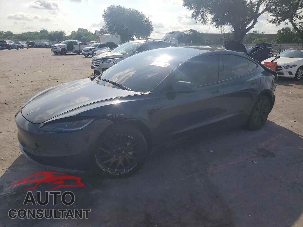 TESLA MODEL 3 2024 - 5YJ3E1EA2RF868490
