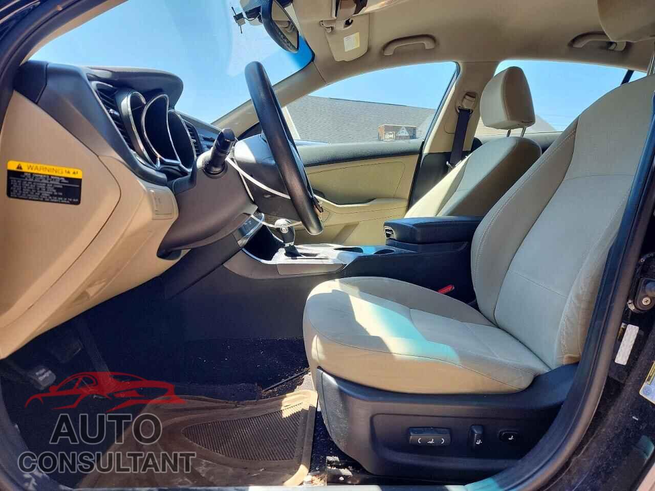 KIA OPTIMA 2012 - KNAGM4A79C5272864