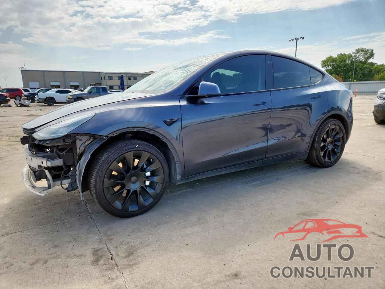 TESLA MODEL Y 2020 - 5YJYGDEE4LF049069