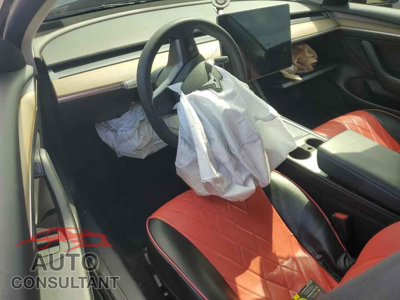 TESLA MODEL 3 2021 - 5YJ3E1EA1MF095911