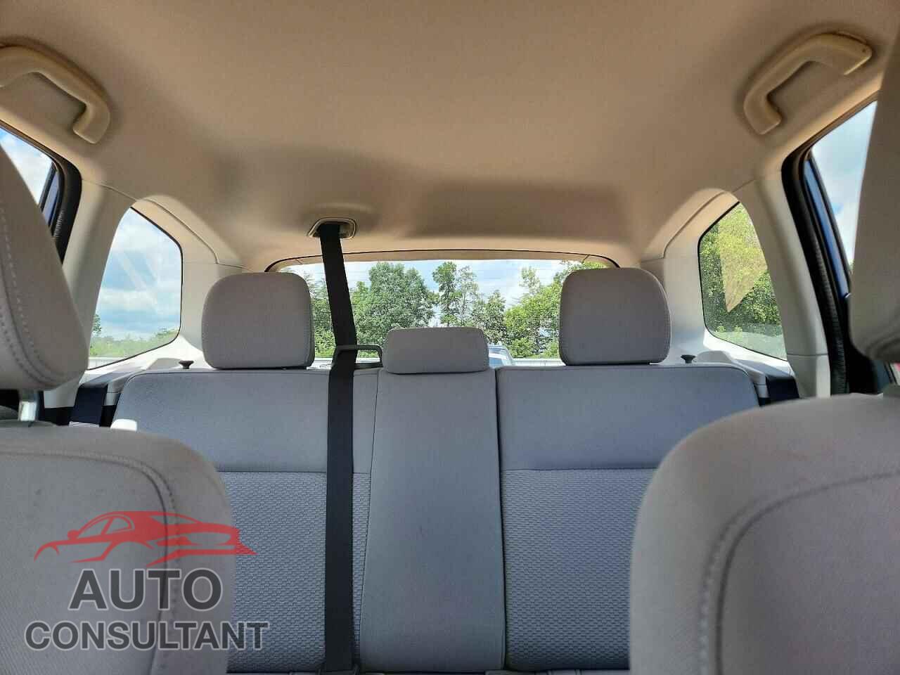 SUBARU FORESTER 2017 - JF2SJABC8HH465613