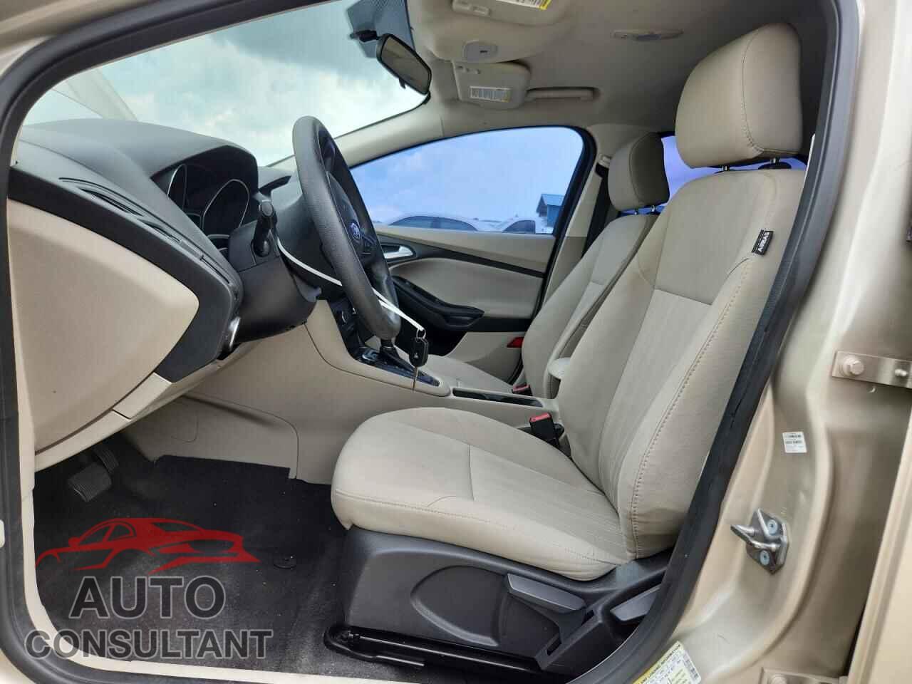 FORD FOCUS 2017 - 1FADP3F2XHL244293