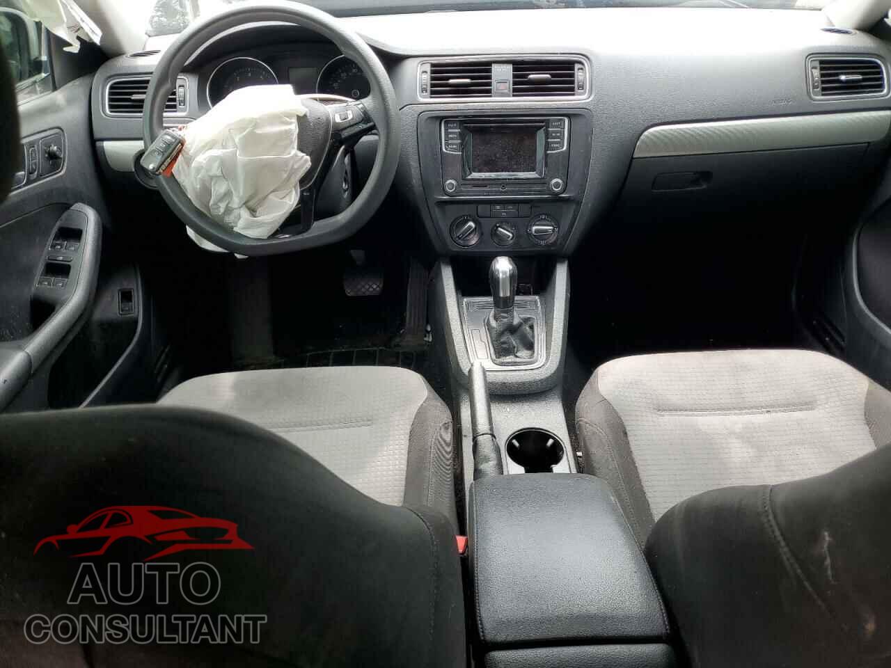 VOLKSWAGEN JETTA 2017 - 3VW2B7AJ6HM355005