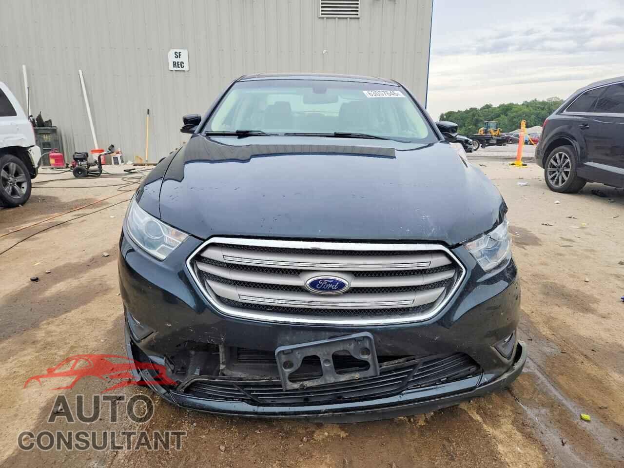 FORD TAURUS 2014 - 1FAHP2E83EG112028