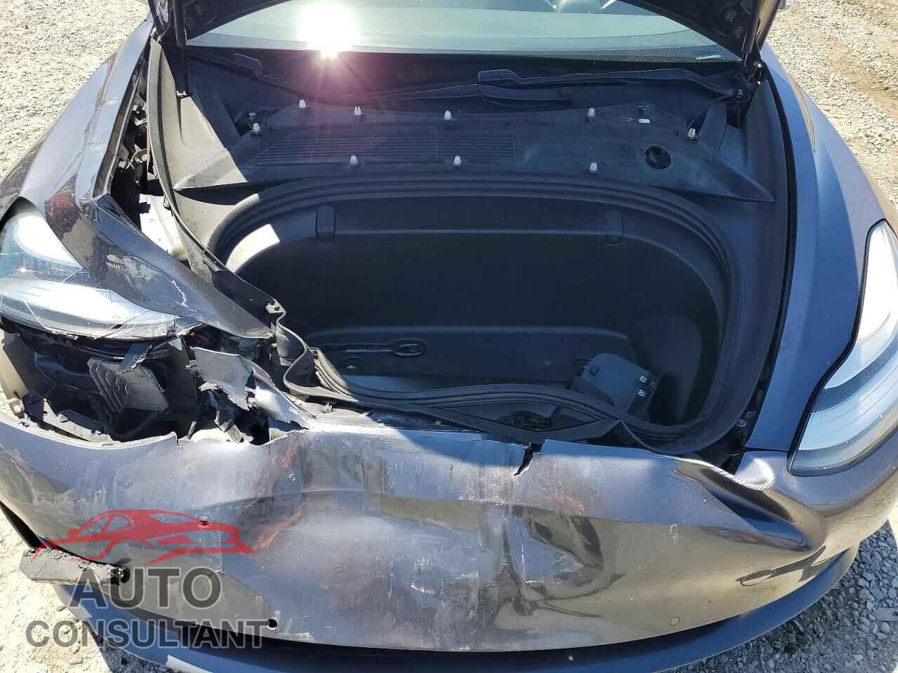 TESLA MODEL 3 2018 - 5YJ3E1EB6JF144637