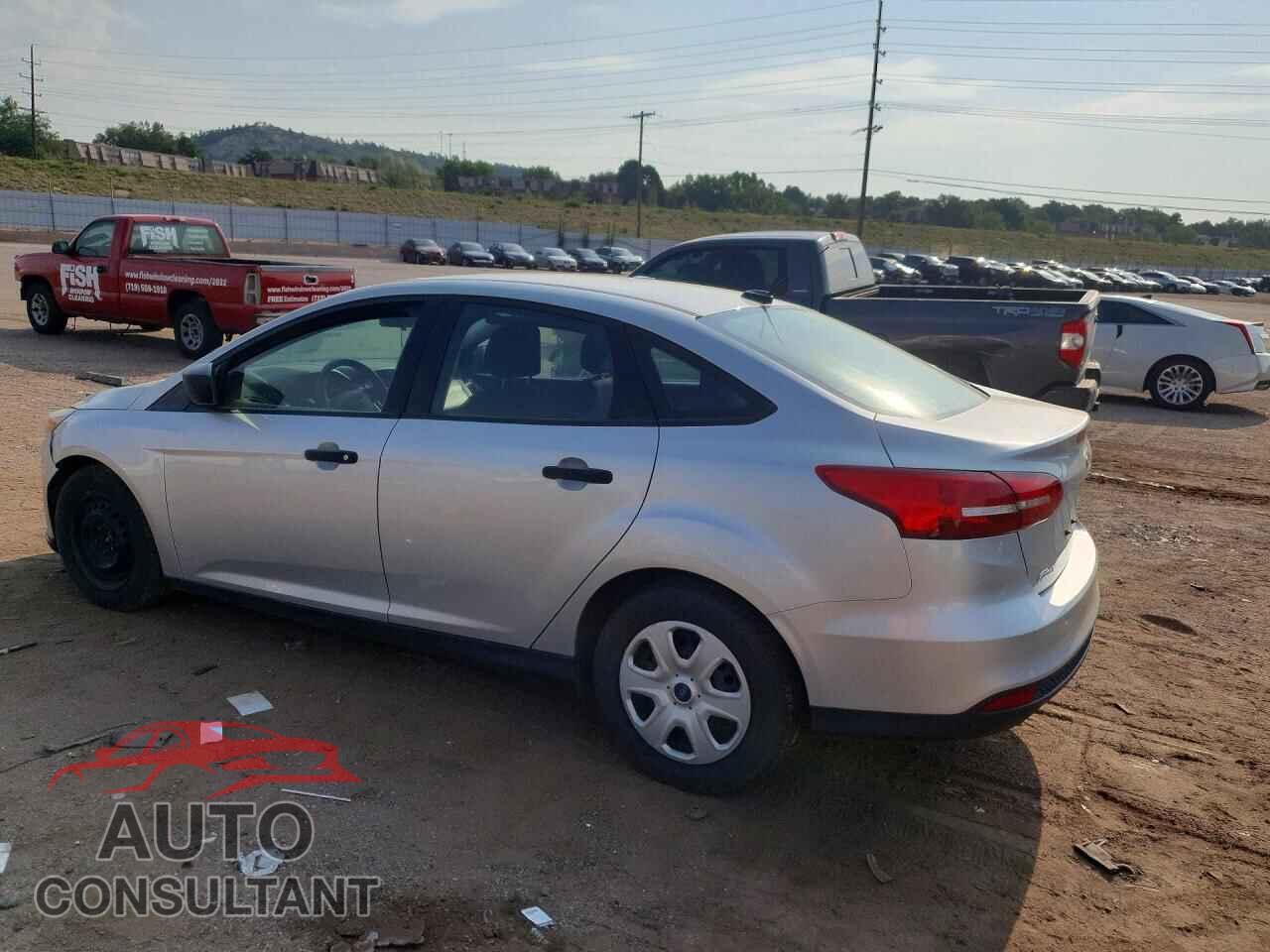 FORD FOCUS 2017 - 1FADP3E25HL328958