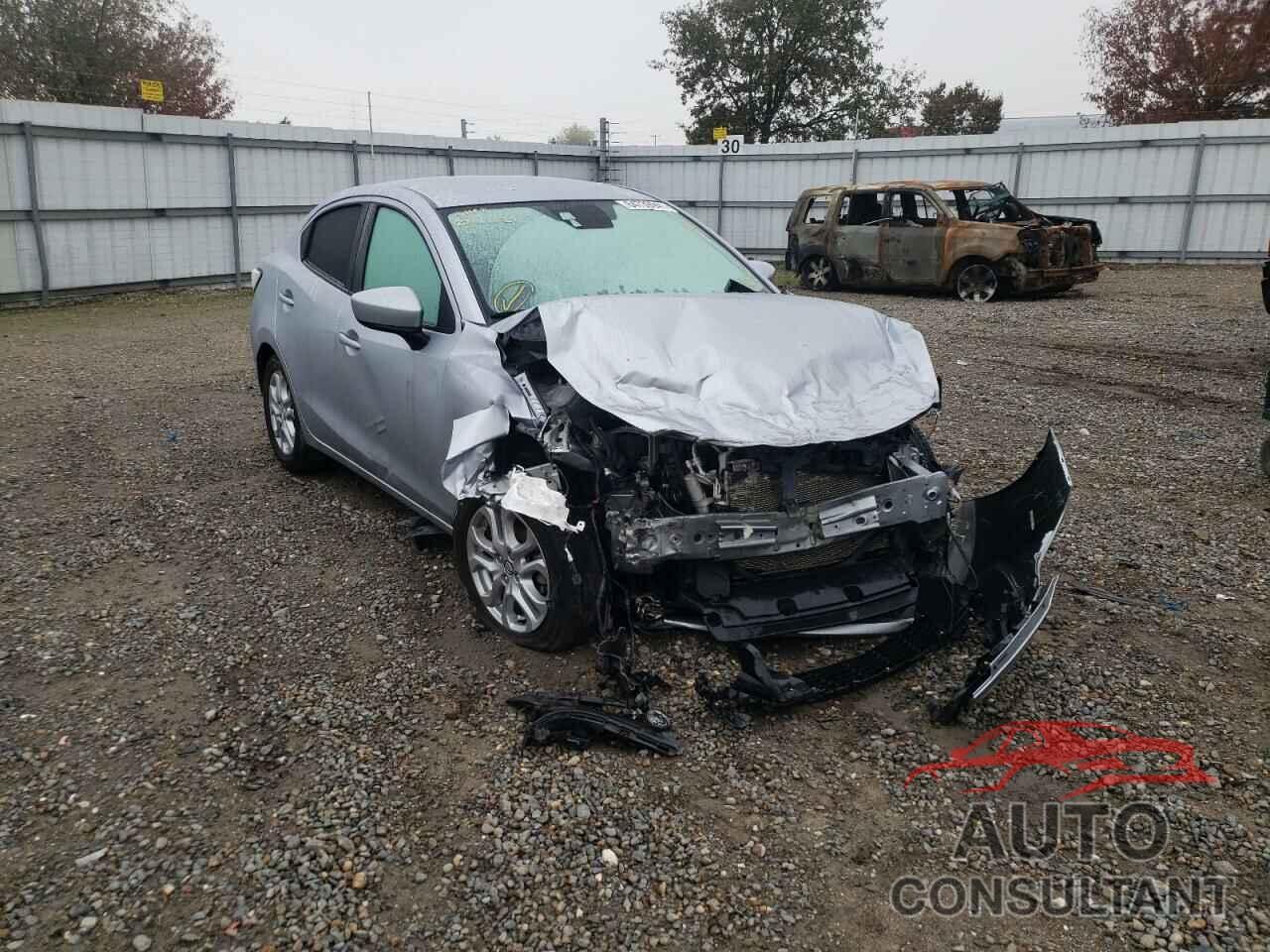 TOYOTA YARIS 2018 - 3MYDLBYV5JY304440