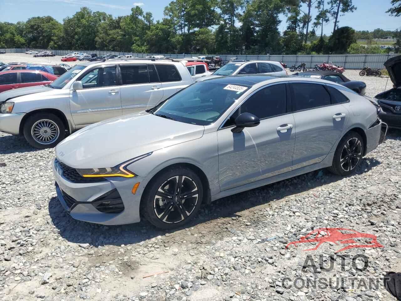 KIA K5 2022 - 5XXG64J26NG117575